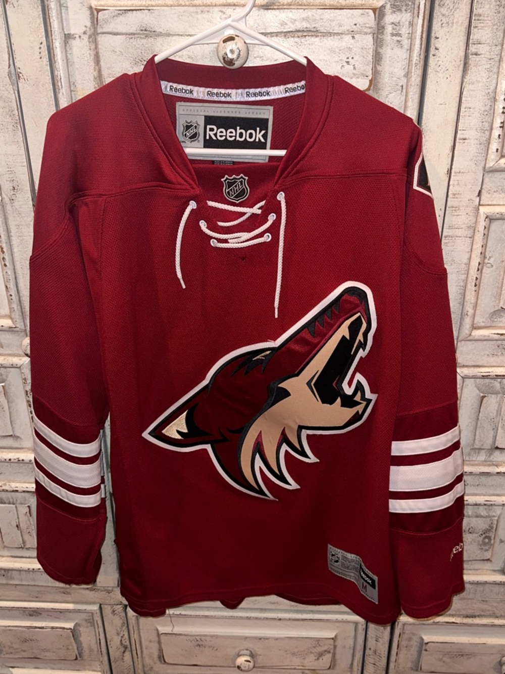 Arizona coyotes jersey